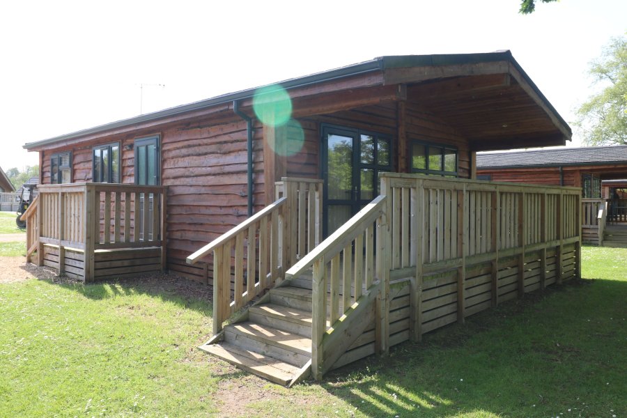Woodlakes Larch Plus 26