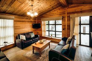 Woodlakes Spruce 24 