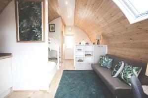 Woodlakes Windsor 7 