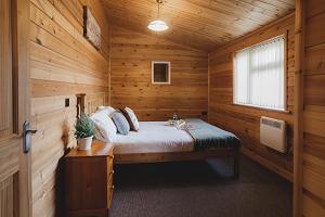 Woodlakes Larch 18 
