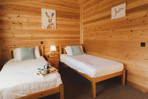 Woodlakes Larch 18 