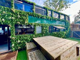 Woodlakes Accommodation Bus