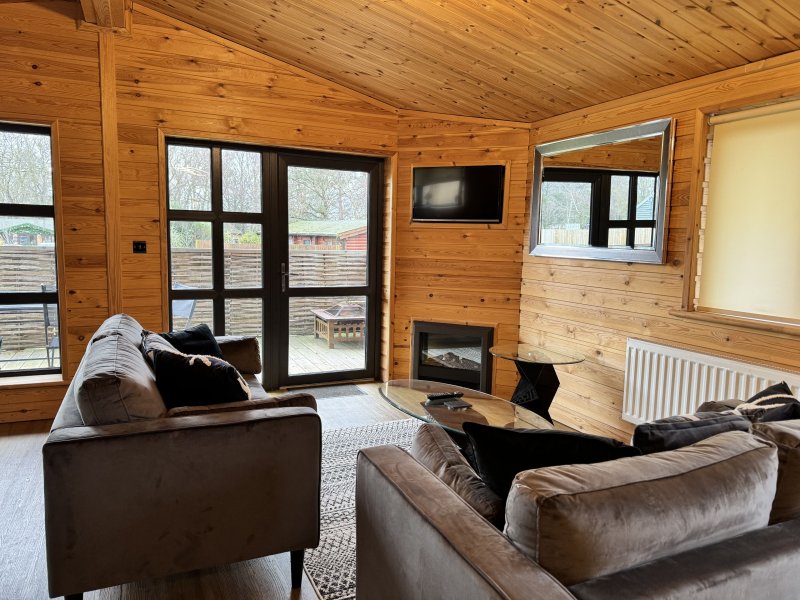 Woodlakes Larch XL 12
