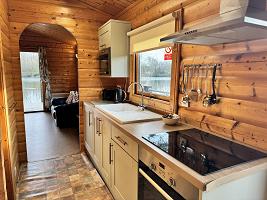 Woodlakes Cedar 8 