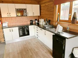 LSG - Luxury Log Cabin - 20
