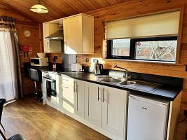 Woodlakes Cosy Larch 9