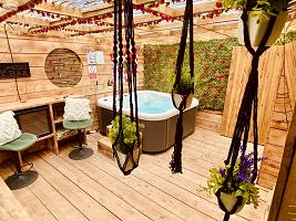 Sherwood Valentino 20 - Bohemian Love Lodge