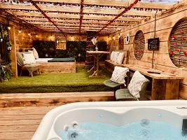 Sherwood Valentino 20 - Bohemian Love Lodge