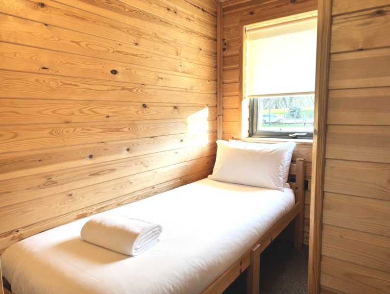 Woodlakes Cosy Larch 13 photo 5