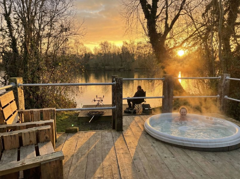 Woodlakes Cedar Plus Lakeside