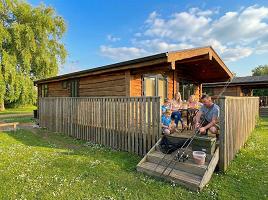Woodlakes Larch Plus 17
